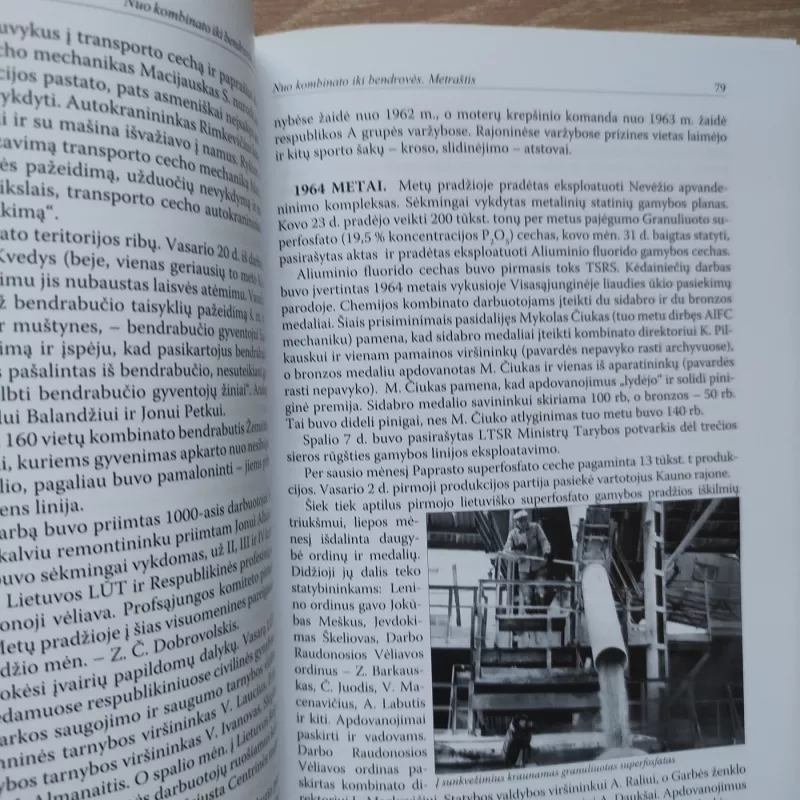 Patirtis yra aukso vertės... Nuo kombinato iki bendrovės. Metraštis 1963 -2012 - Autorių Kolektyvas, knyga 4