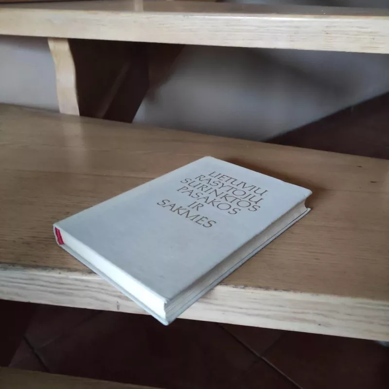 Lietuvių rašytojų surinktos pasakos ir sakmės - Parengė B. Kerbelytė, knyga 3