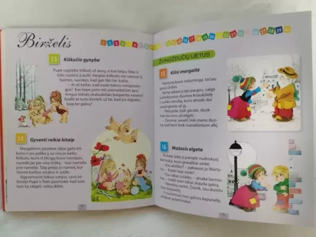 365 Pasakaitės - Akteja, knyga 4