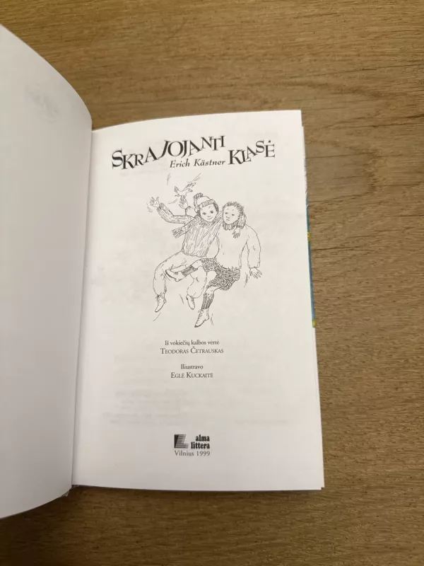 Skrajojanti klasė - Erich Kastner, knyga 3