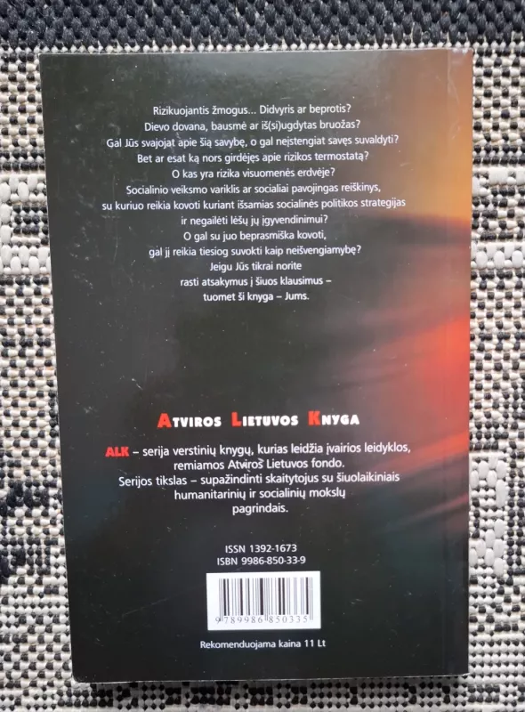 Rizika - John Adams, knyga 3