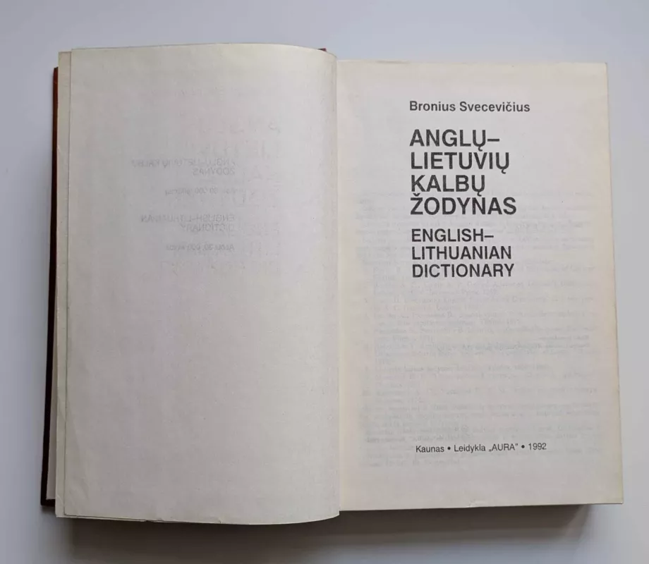 Anglų - lietuvių kalbų žodynas (1992 m. Aura) - Bronius Svecevičius, knyga 3
