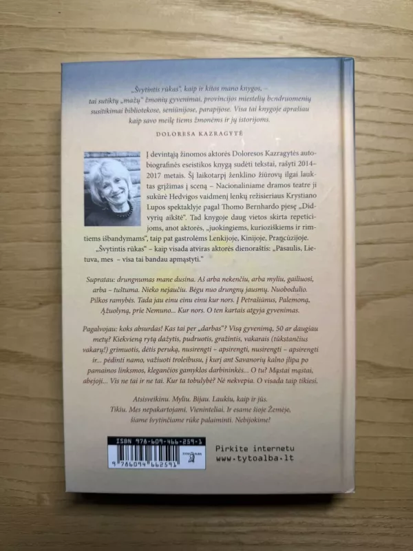 Švytintis rūkas - Doloresa Kazragytė, knyga 3