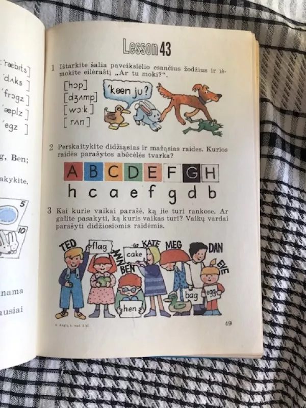 Anglų kalba 1. Mokomoji knyga English 1 - Laima Kulvietienė, knyga 4