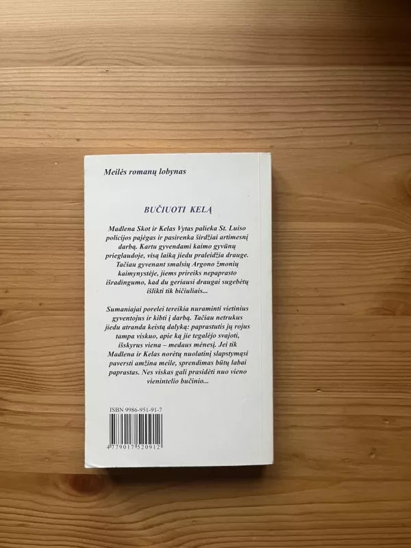 Bučiuoti Kelą - Anne Laurence, knyga 5