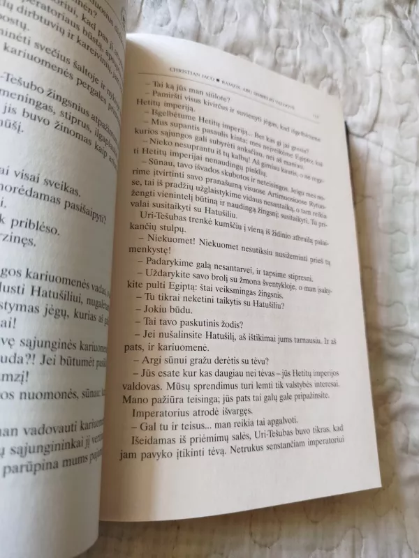 Ramzis. Abu Simbelio valdovė - Christian Jacq, knyga 4