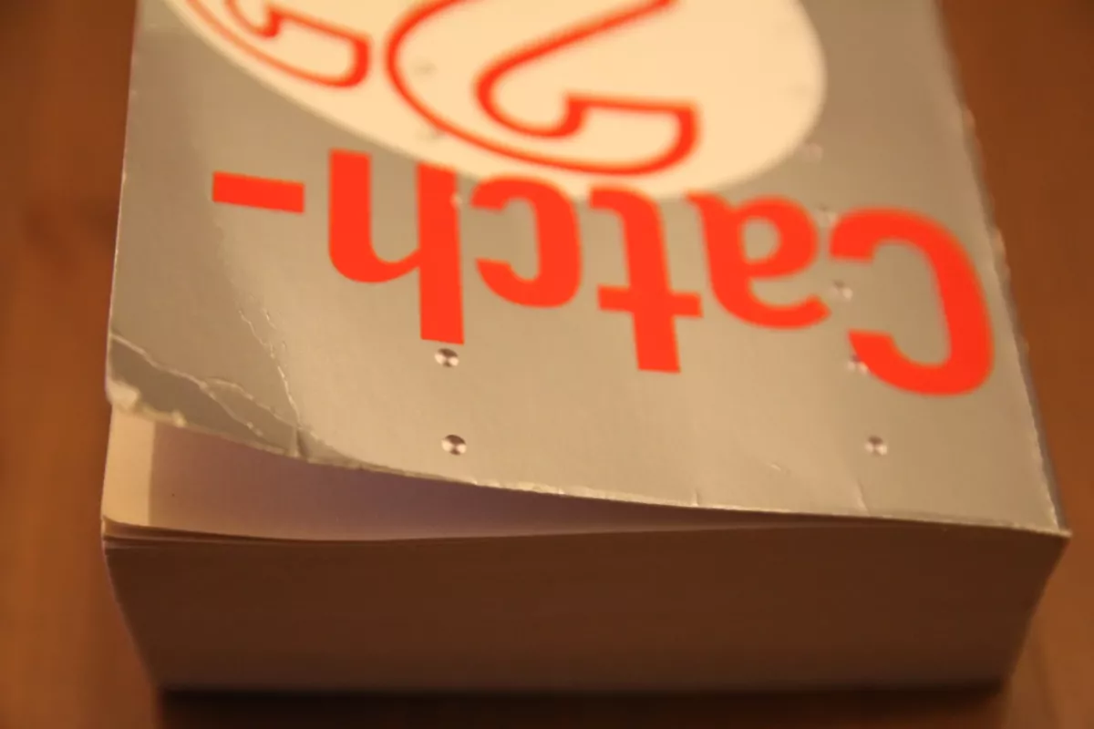 Catch-22 - Joseph Heller, knyga 5