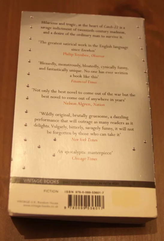 Catch-22 - Joseph Heller, knyga 3