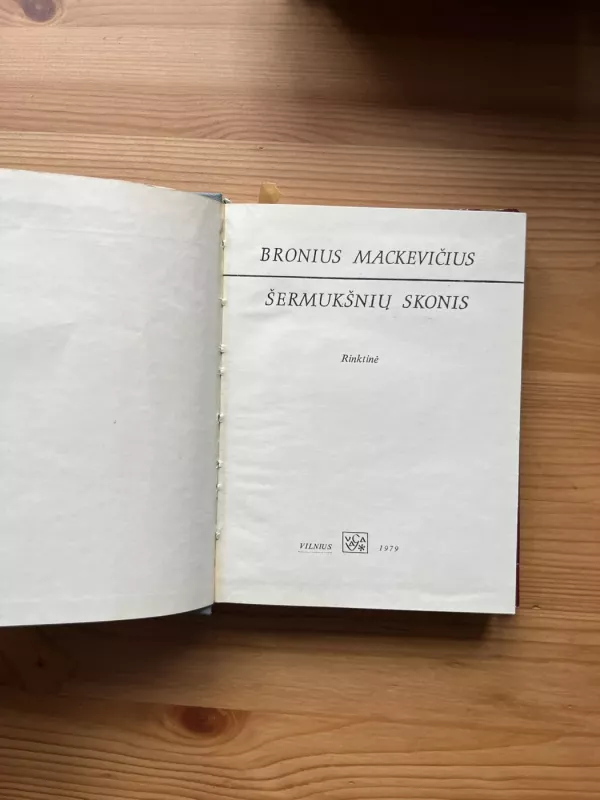 Šermukšnių skonis - Bronius Mackevičius, knyga 3