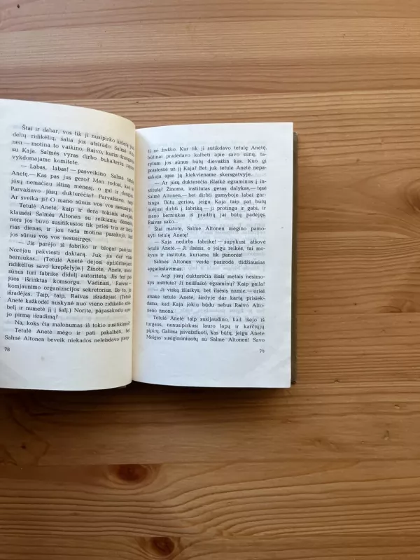 Dievai nužengia į žemę - V. Rozanovas, knyga 4