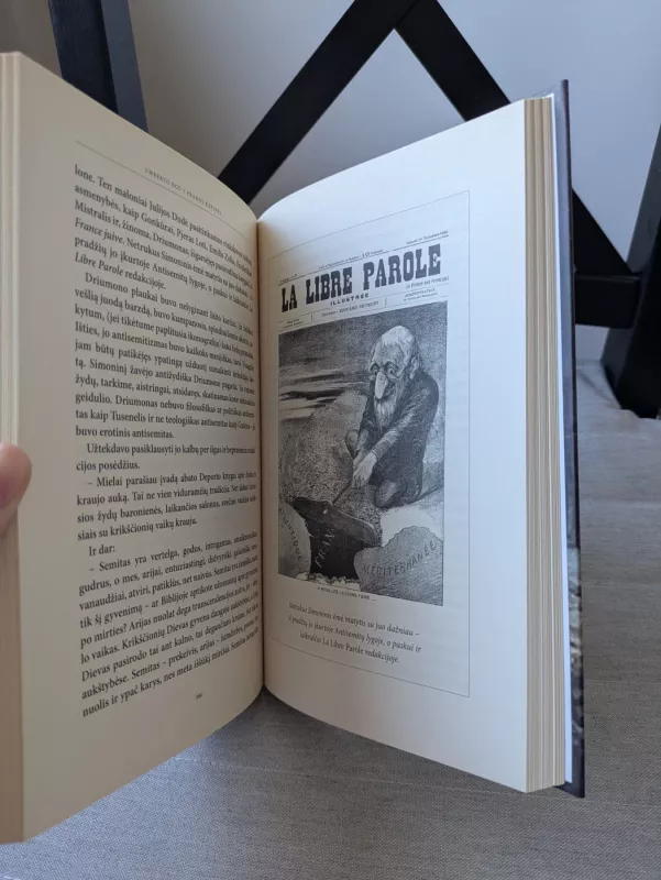 Prahos kapinės - Umberto Eco, knyga 4