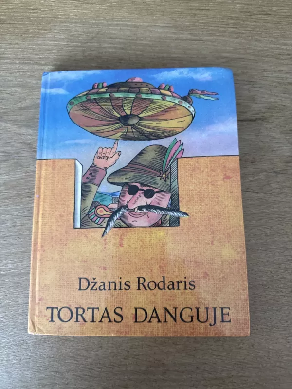 Tortas danguje - Džanis Rodaris, knyga 2