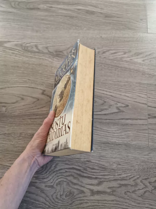 Sostų žaidimas - George R. R. Martin, knyga 4