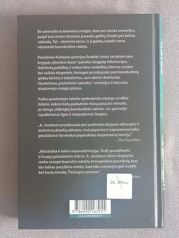 Atominis karas - Annie Jacobsen, knyga 4