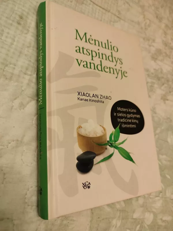 Mėnulio atspindys vandenyje - Xiaolan Zhao, knyga 2