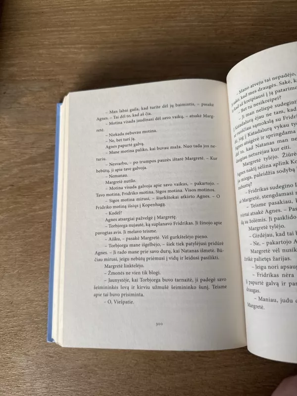 Paskutinės apeigos - Hannah Kent, knyga 6