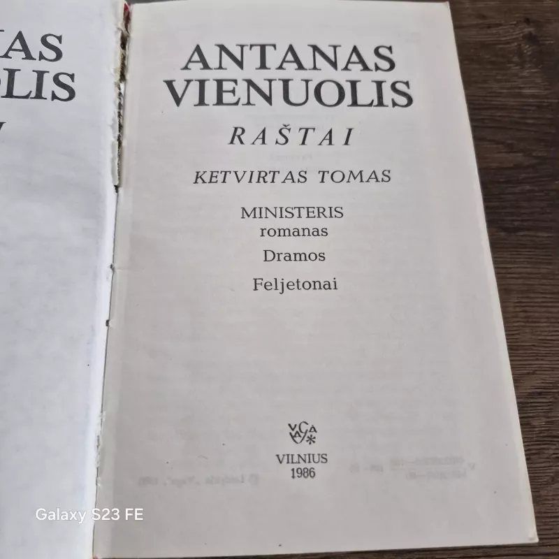ANTANAS VIENUOLIS  RAŠTAI IV tomas - Antanas Vienuolis, knyga 3