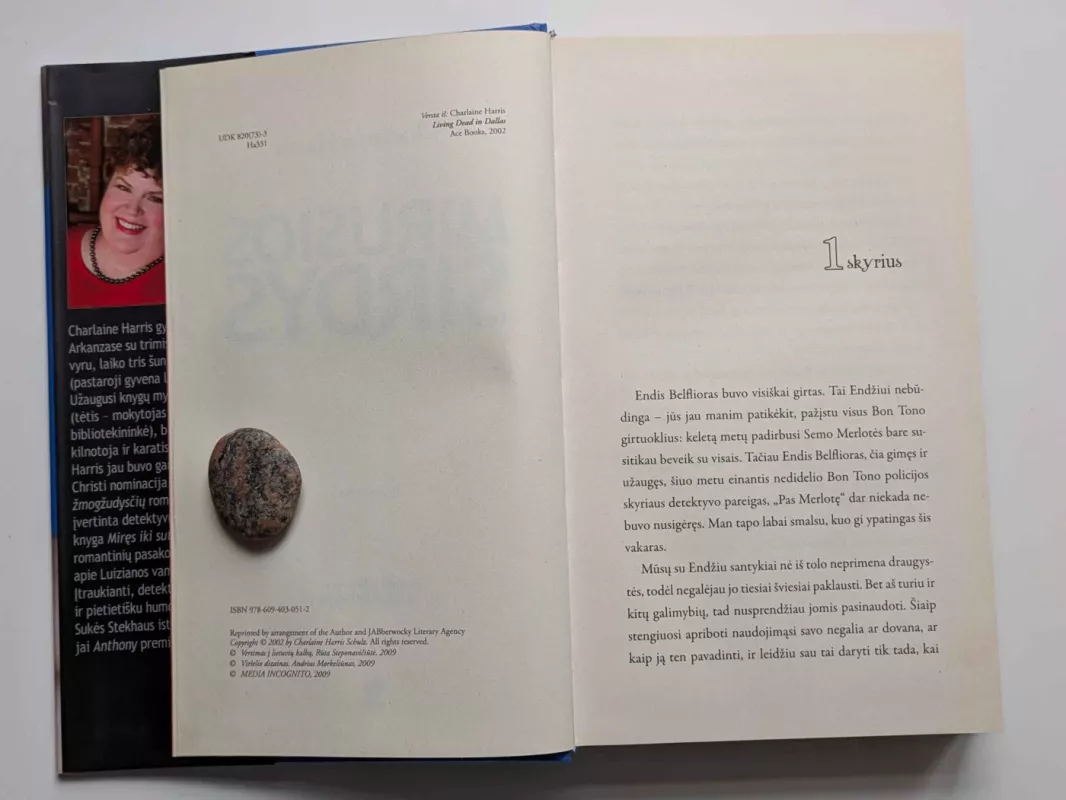 Mirusios širdys - Charlaine Harris, knyga 4