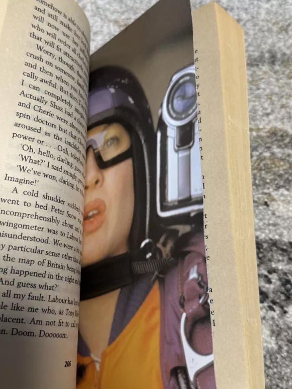 Bridget Jones the edge of reason - Helen Fielding, knyga 5