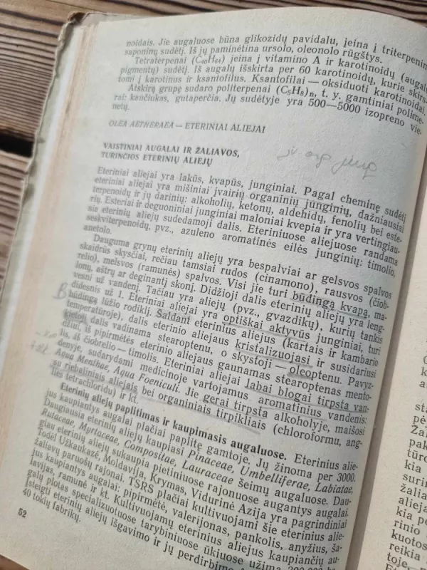 Farmakognozija - D. Baranauskaitė, knyga 3