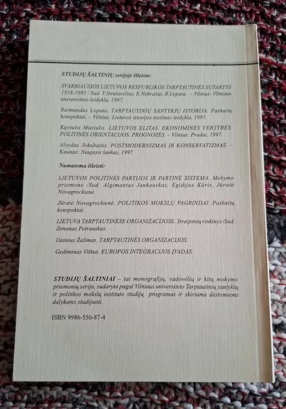 Politika ir diplomatija - Česlovas Laurinavičius, knyga 3