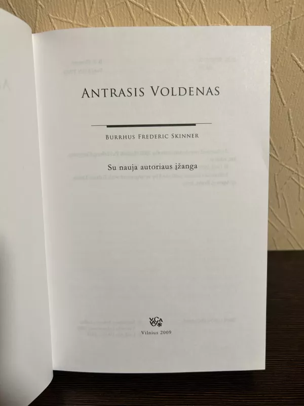 Antrasis Voldenas - Frederick Skinner, knyga 3