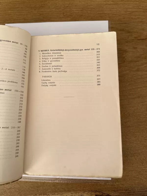 Vaikystė ir jaunystė. Sąmonės genezė - Charlotte Bühler, knyga 6