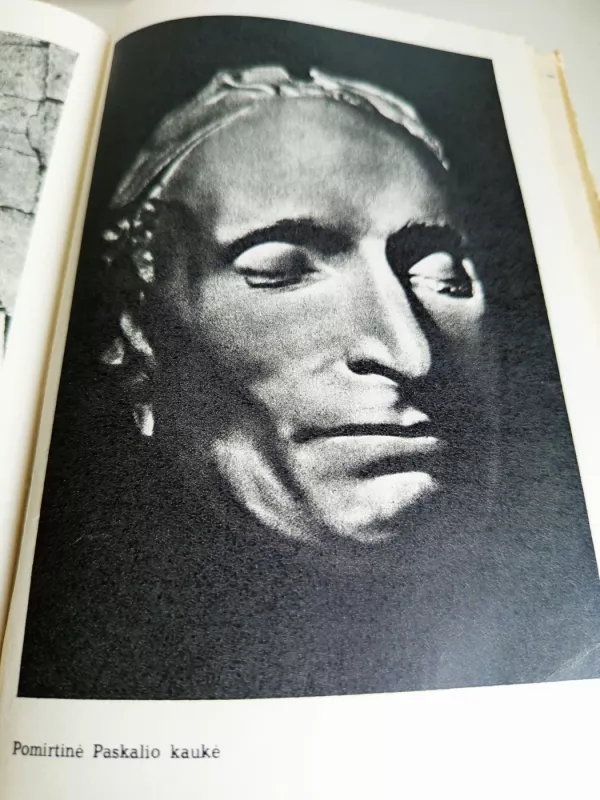 PASKALIS, B. Tarasovas - vertė Bronislovas Kurkulis, knyga 4