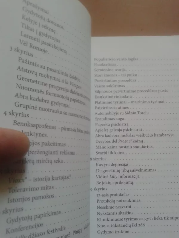 Šalutinis poveikis: mirtis. Išpažintys iš farmacijos virtuvės - John Virapen, knyga 6