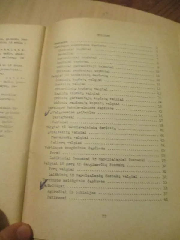 Kaimo valgyklos daržas - M. Baranauskienė, knyga 6