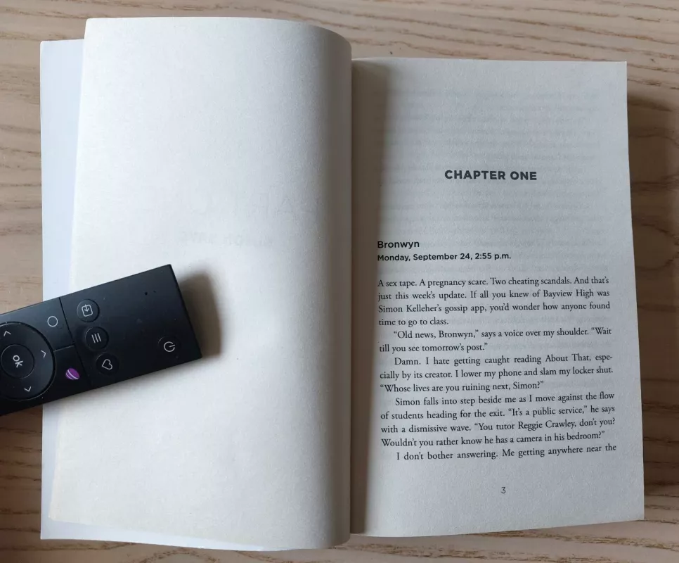 One of Us Is Lying - Karen M. McManus, knyga 4