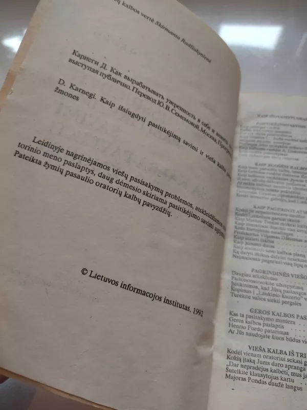 Kaip išsiugdyti pasitikėjimą savimi ir vieša kalba paveikti žmones - Dale Carnegie, knyga 3