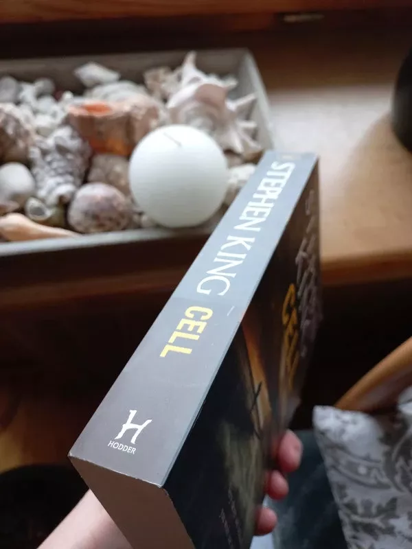 Cell Stephen King - Stephen King, knyga 4