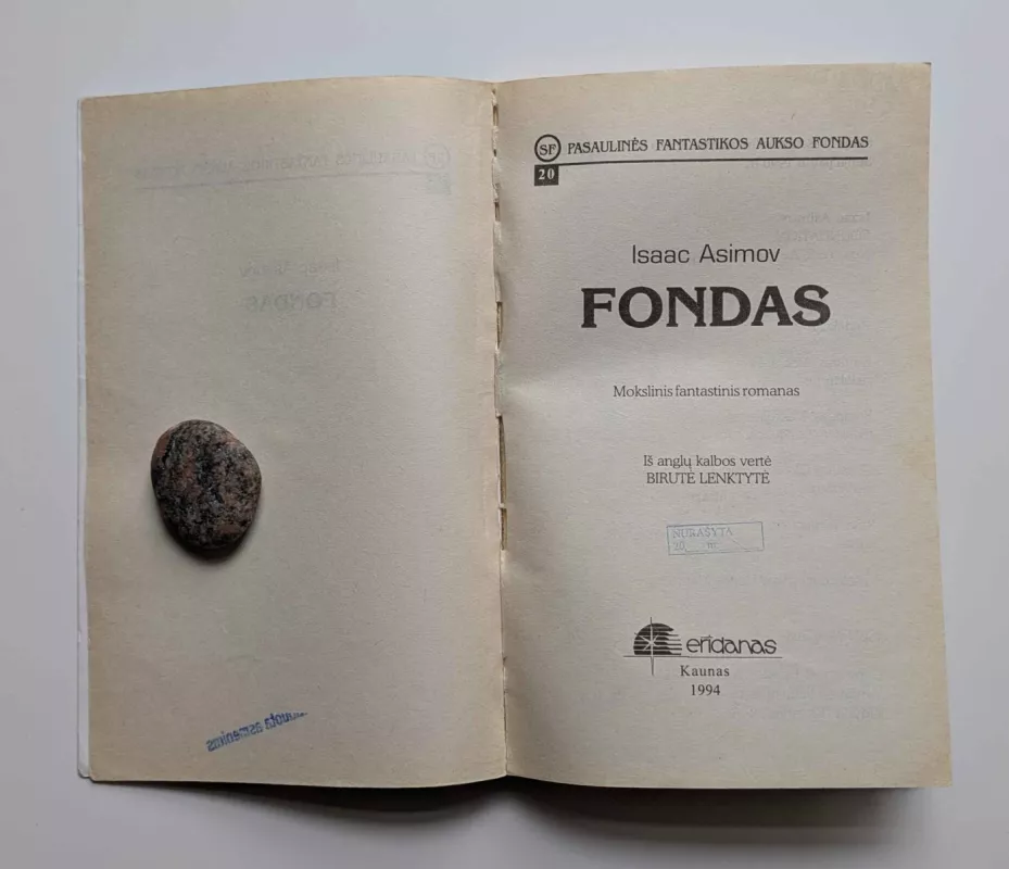 Fondas. 20 knyga - Isaac Asimov, knyga 4