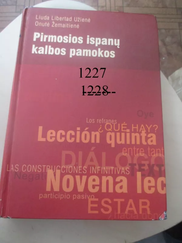Pirmosios ispanu kalbos pamokos - Autorių Kolektyvas, knyga 2