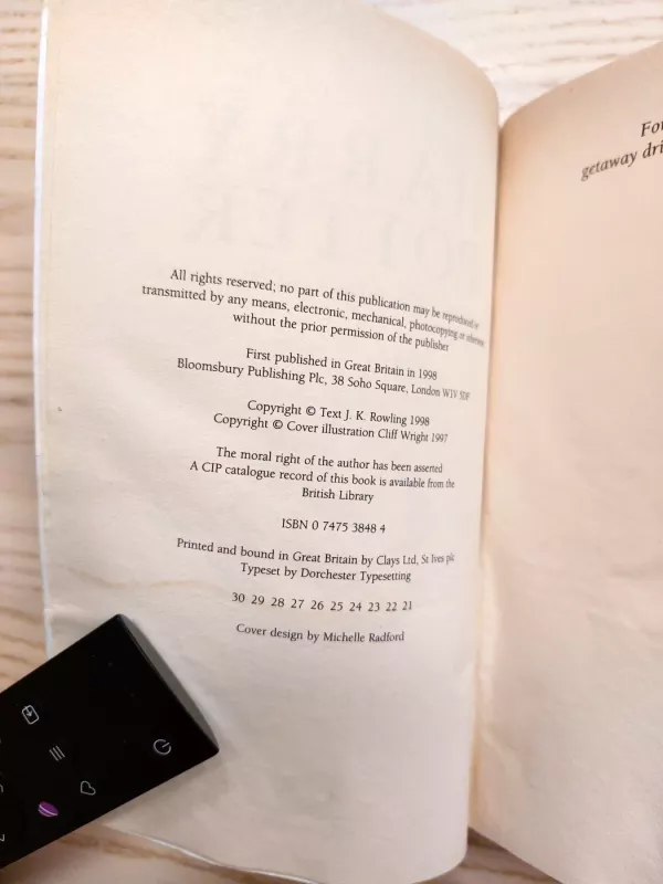 Harry Potter and the Chamber of Secrets Publisher: Bloomsbury UK, First British - Rowling, knyga 5