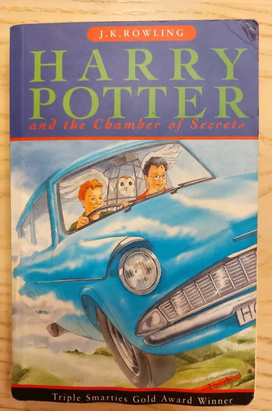 Harry Potter and the Chamber of Secrets Publisher: Bloomsbury UK, First British - Rowling, knyga 2