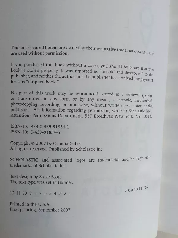 Loves me, loves me not. Sweet and vicious. An in or out novel - Claudia Gabel, knyga 5
