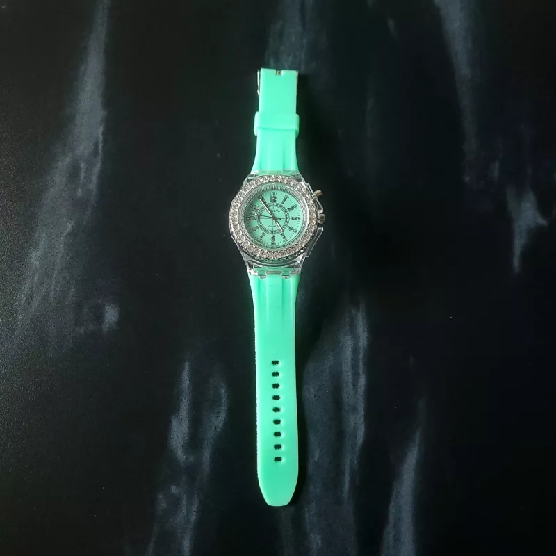 Viršilos laikrodis – Ryškus Stilius Kasdienai! - , namai ir interjeras 4