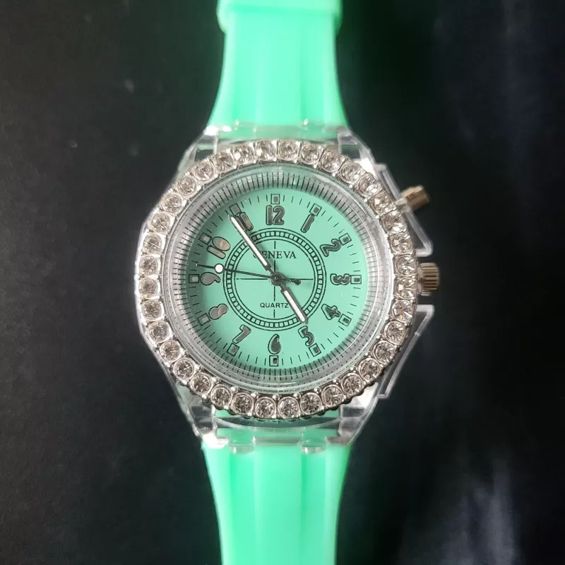 Viršilos laikrodis – Ryškus Stilius Kasdienai! - , namai ir interjeras 3