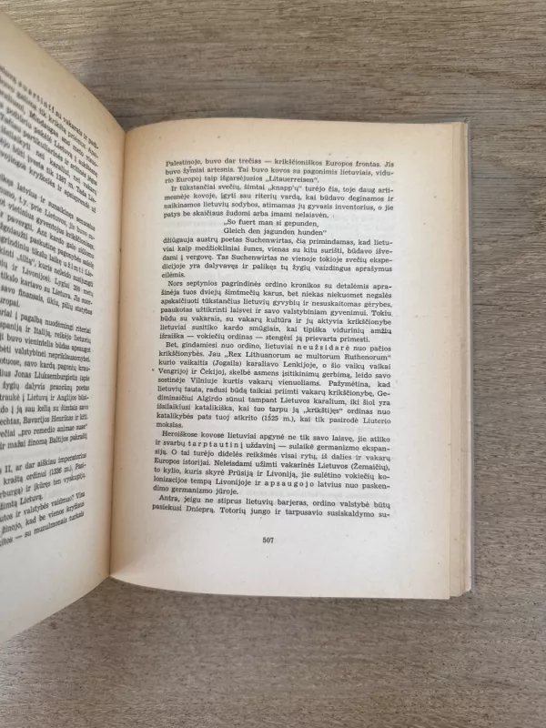 Tremties metai. Lietuvių rašytojų metraštis - Autorių Kolektyvas, knyga 6