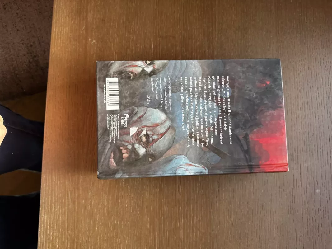 Miglos vaikai 1 dalis. Paskutinė imperija - Brandon Sanderson, knyga 3