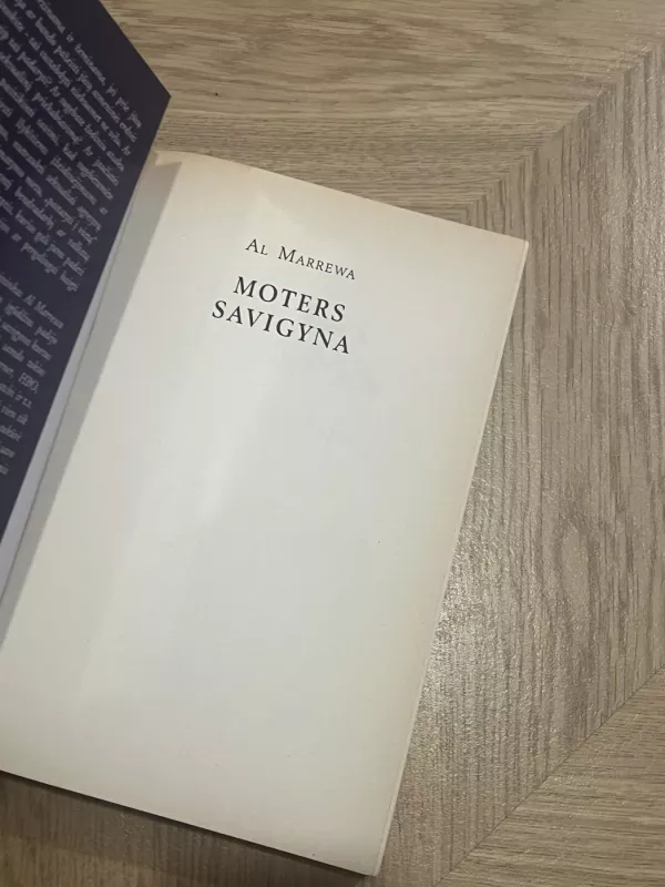 Moters savigyna - Autorių Kolektyvas, knyga 4
