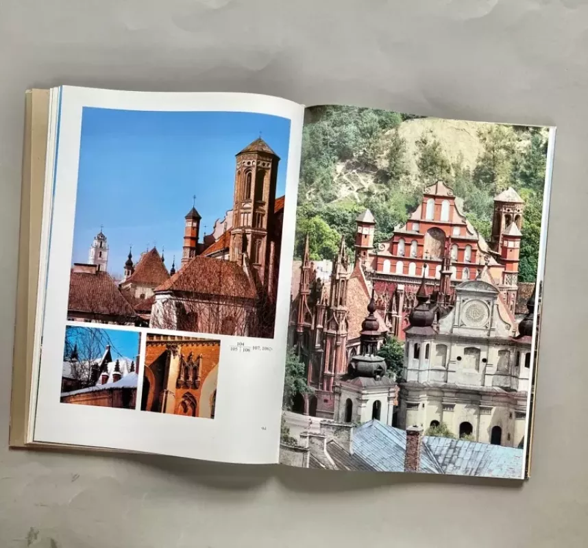 Atgimę paminklai - Sakalauskas ir Kaminskas, knyga 4