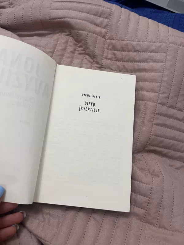 Chameleono spalvos - Jonas Avyžius, knyga 3