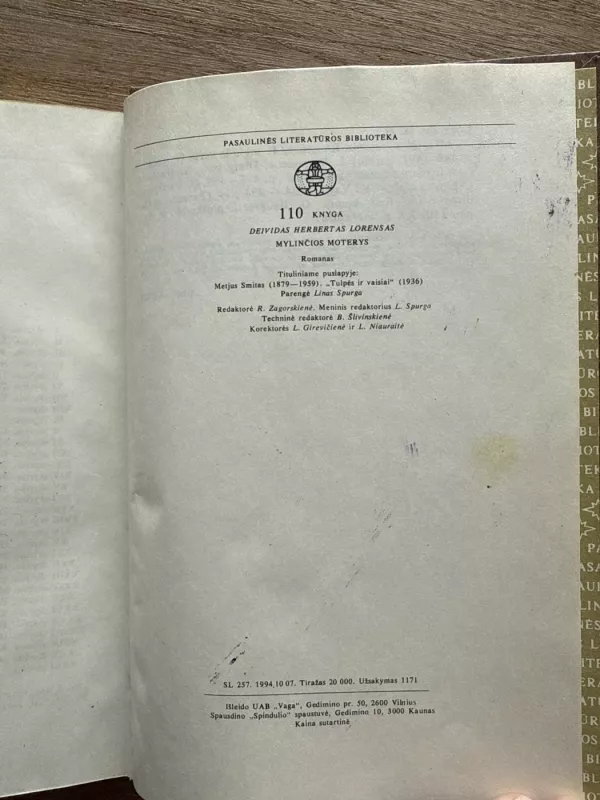 Mylinčios moterys - Autorių Kolektyvas, knyga 6