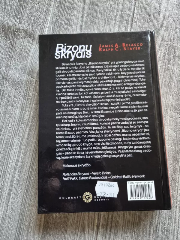 Bizonų skrydis - James Belasco, knyga 3