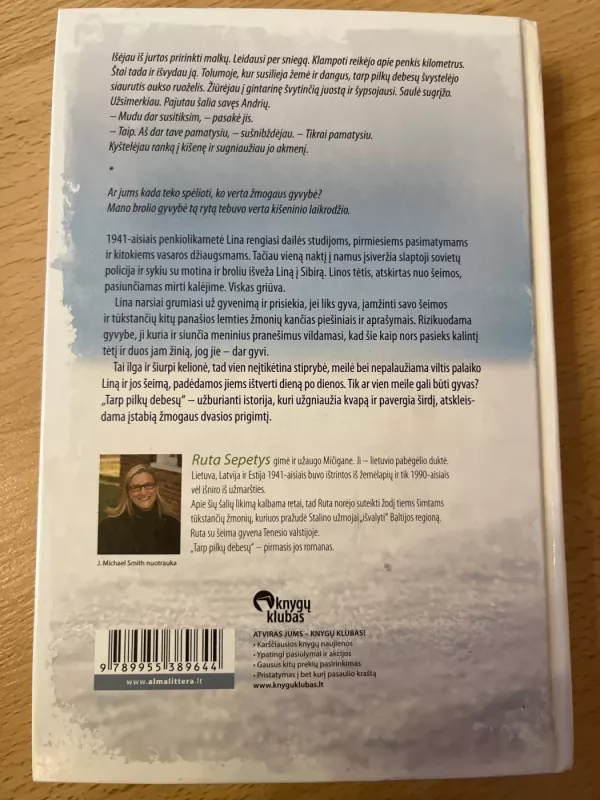 Tarp pilkų debesų - Šepetys Ruta, knyga 3