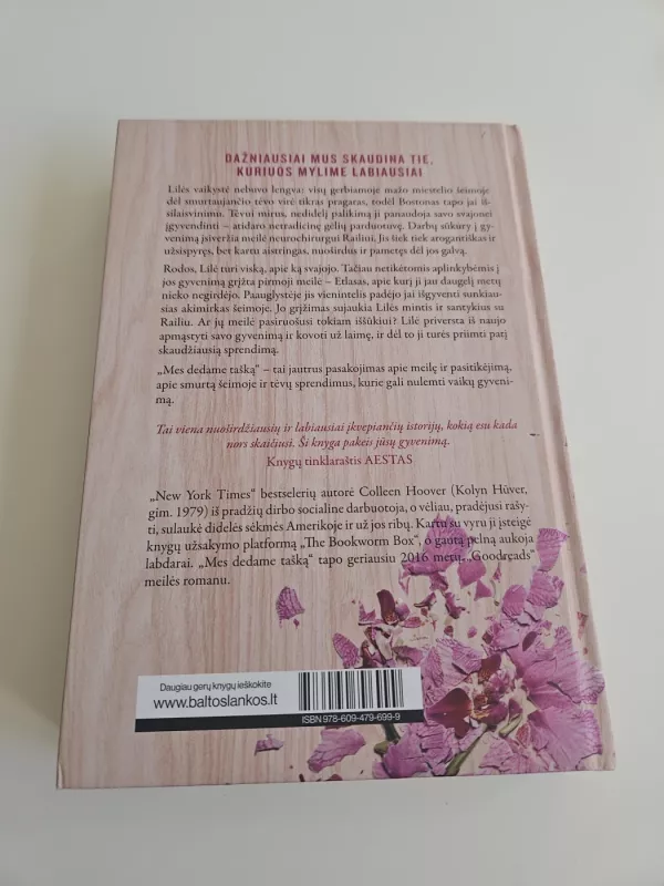 mes dedame tašką - Colleen Hoover, knyga 3