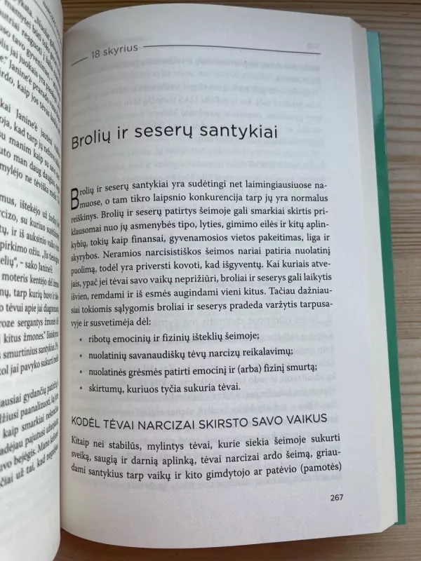 Narcizas tavo gyvenime - Julie L. Hall, knyga 5